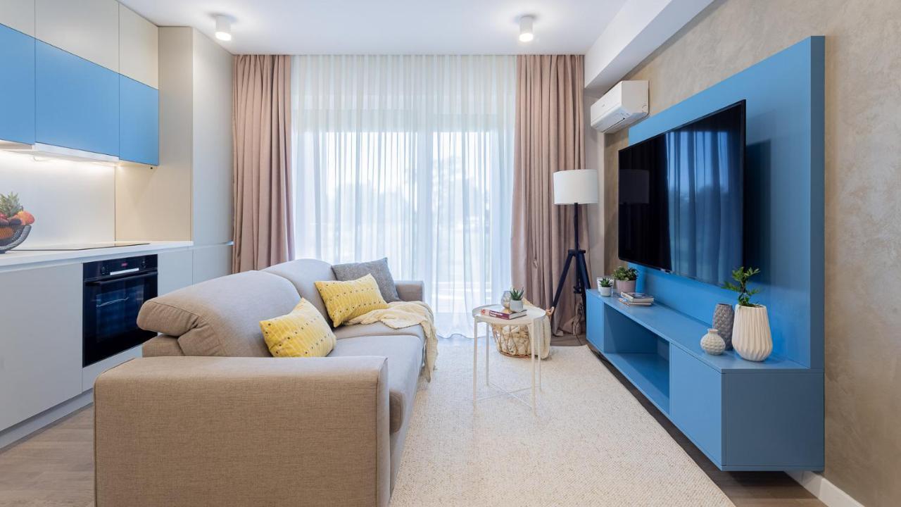 Il Lago - Azur - Cozy Luxurious Smart Home By The Lake Voluntari Bagian luar foto